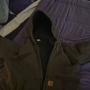 My son out grew this great coat No tears,snags, the zipper fully functioning
.